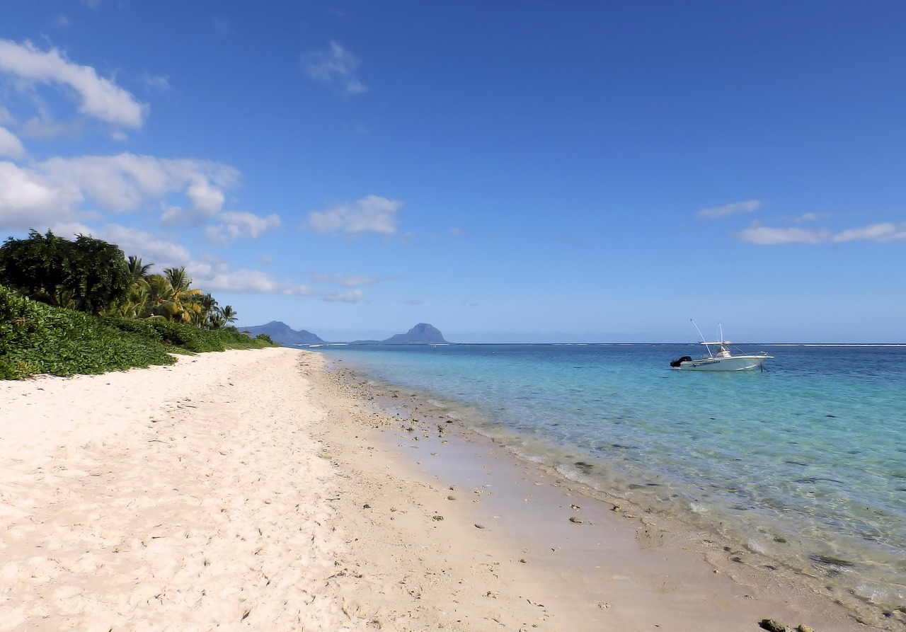 https://bajoelsol.viajestgm.com/viajes/assets/upload/p100.jpg